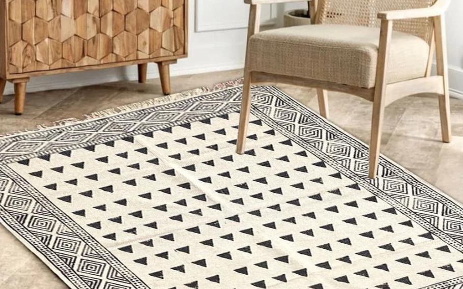 Step into Comfort & Style: Explore Sumaavi's Collection of Handcrafted Rugs