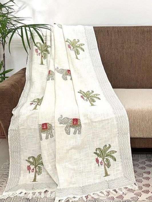 Shop for Stylish Sofa Throws Online at Best Price - Sumaavi