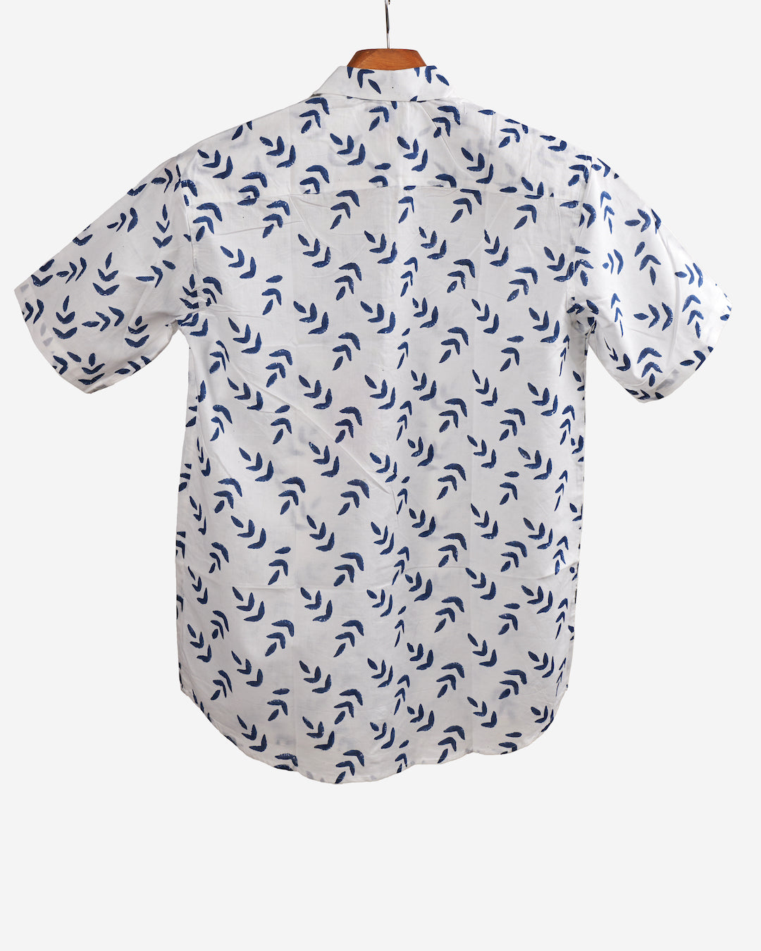 Hand Block printed Cotton Half Sleeve Shirt for Men - Regular Fit - White Blue Floral