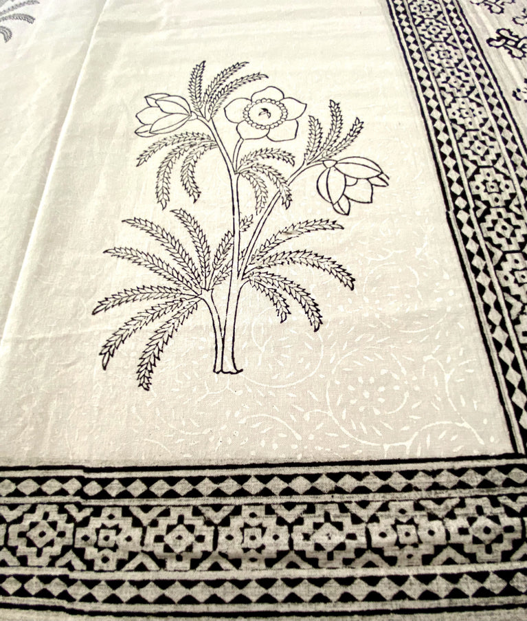 Hand Blockprinted Cotton Double Bedsheet With Pillow Covers