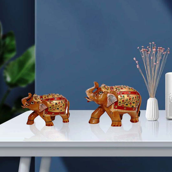 Hand Painted Wooden Elephants for Decoration