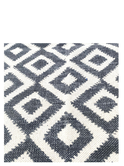 Printed rug black ikat