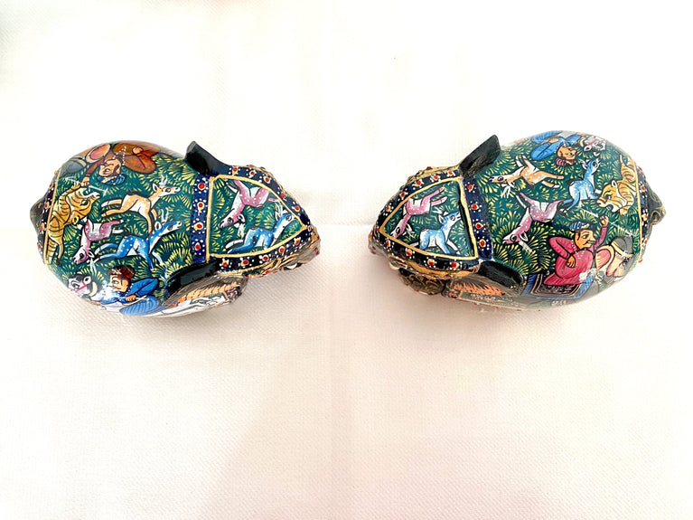 Handpainted wooden elephants (set of 2)