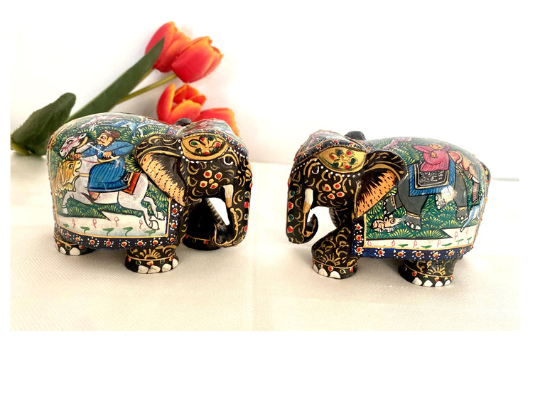 Handpainted wooden elephants (set of 2)