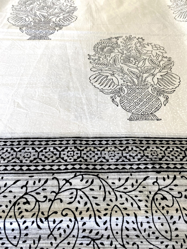 Hand Blockprinted Cotton Double Bedsheet With Pillow Covers