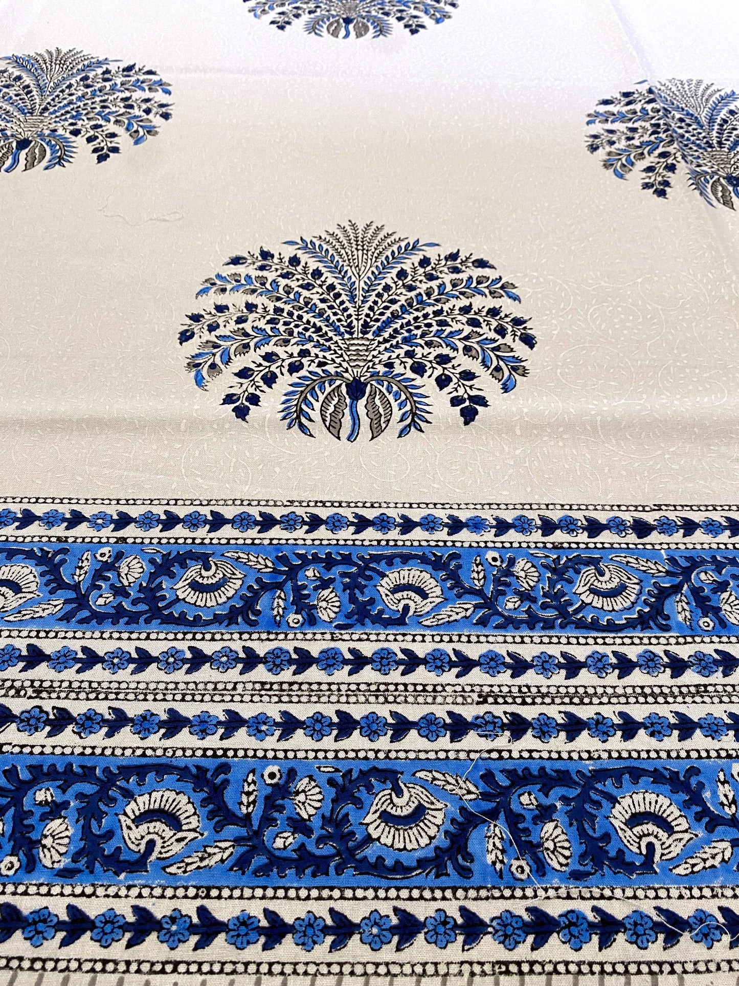 Hand Blockprinted Cotton Double Bedsheet With Pillow Covers