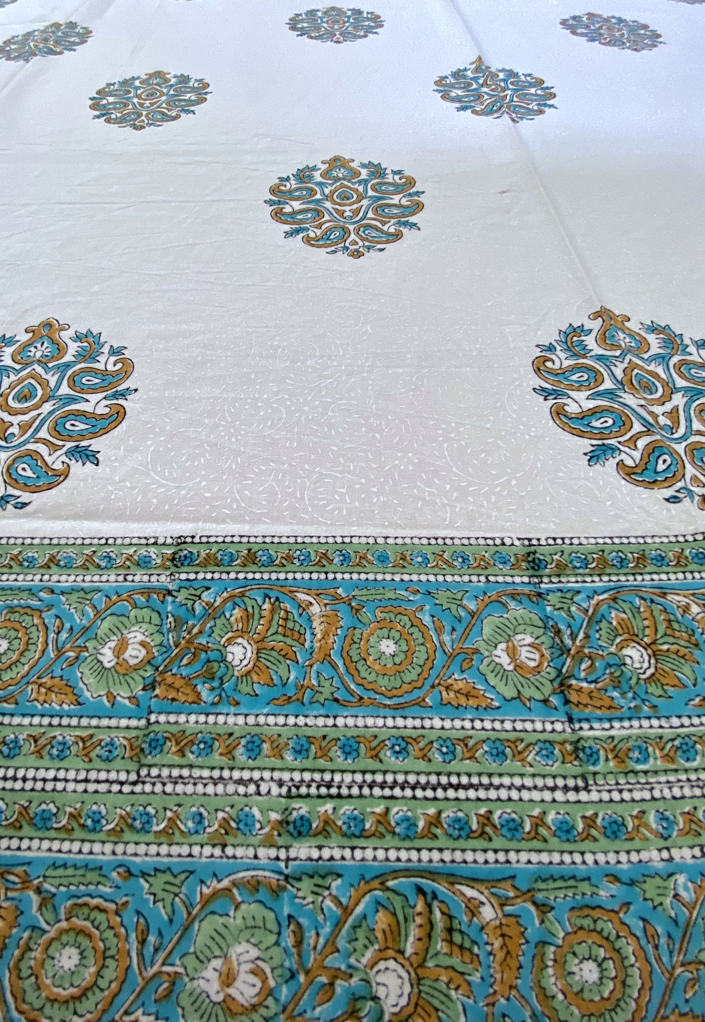 Hand Blockprinted Cotton Double Bedsheet With Pillow Covers