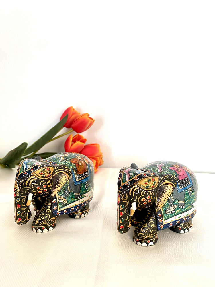 Handpainted wooden elephants (set of 2)